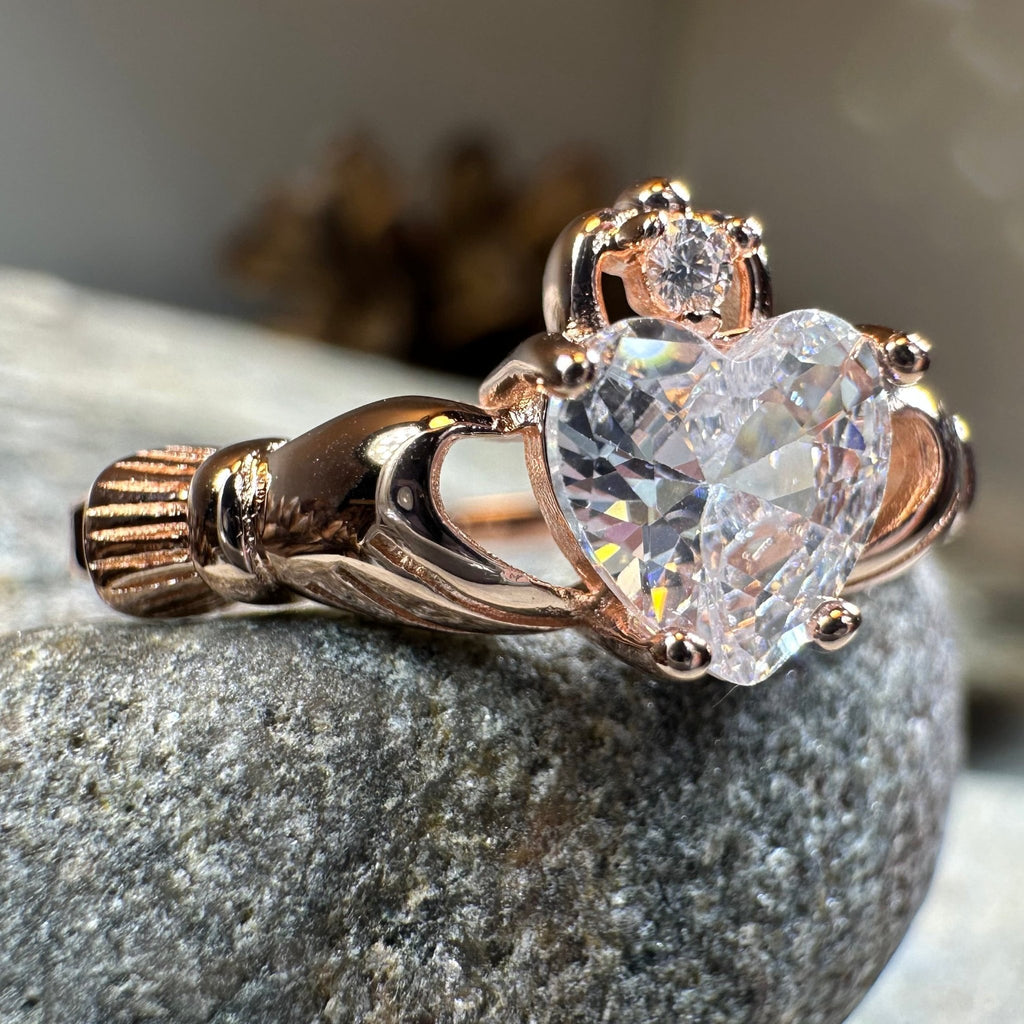 Emyvale Claddagh Ring Ring La Vie Bien Emyvale Claddagh Ring