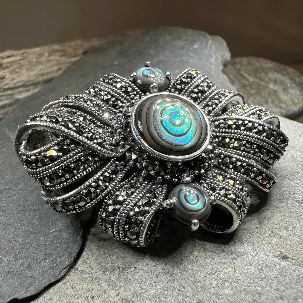 Eula Celtic Knot Brooch in Sterling Silver Brooch La Vie Bien Eula Celtic Knot Brooch in Sterling Silver