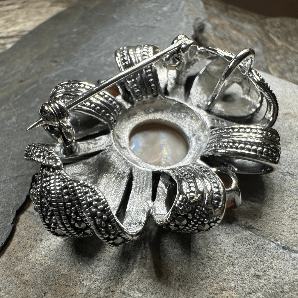 Eula Celtic Knot Brooch in Sterling Silver Brooch La Vie Bien Eula Celtic Knot Brooch in Sterling Silver