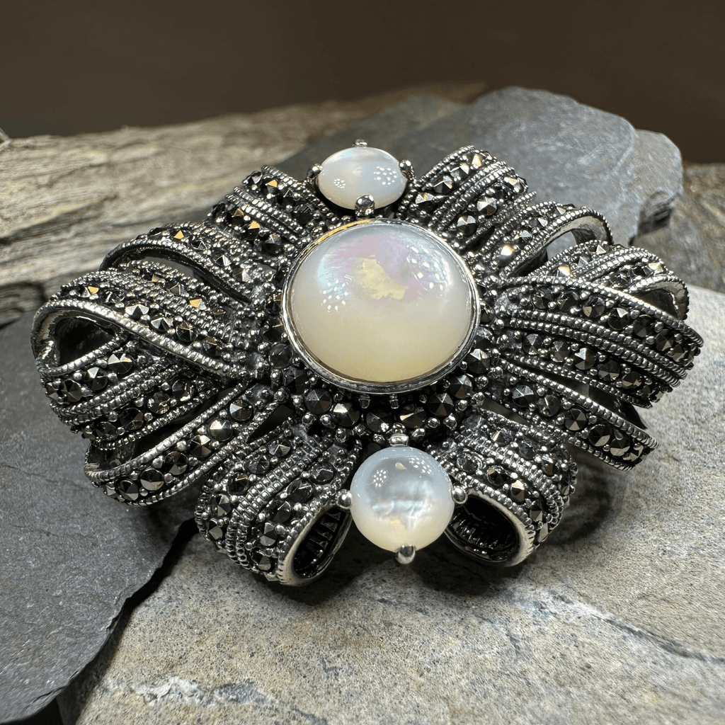 Eula Celtic Knot Brooch in Sterling Silver Brooch La Vie Bien Eula Celtic Knot Brooch in Sterling Silver