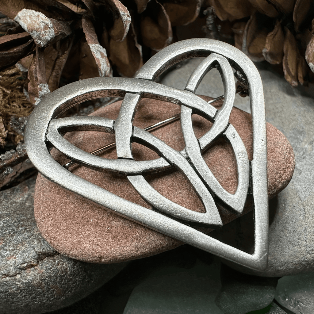 Everheart Celtic Heart Brooch in Pewter Brooch La Vie Bien Everheart Celtic Heart Brooch in Pewter