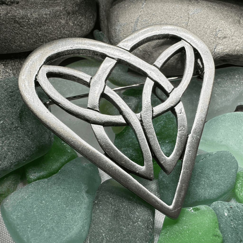 Everheart Celtic Heart Brooch in Pewter Brooch La Vie Bien Everheart Celtic Heart Brooch in Pewter