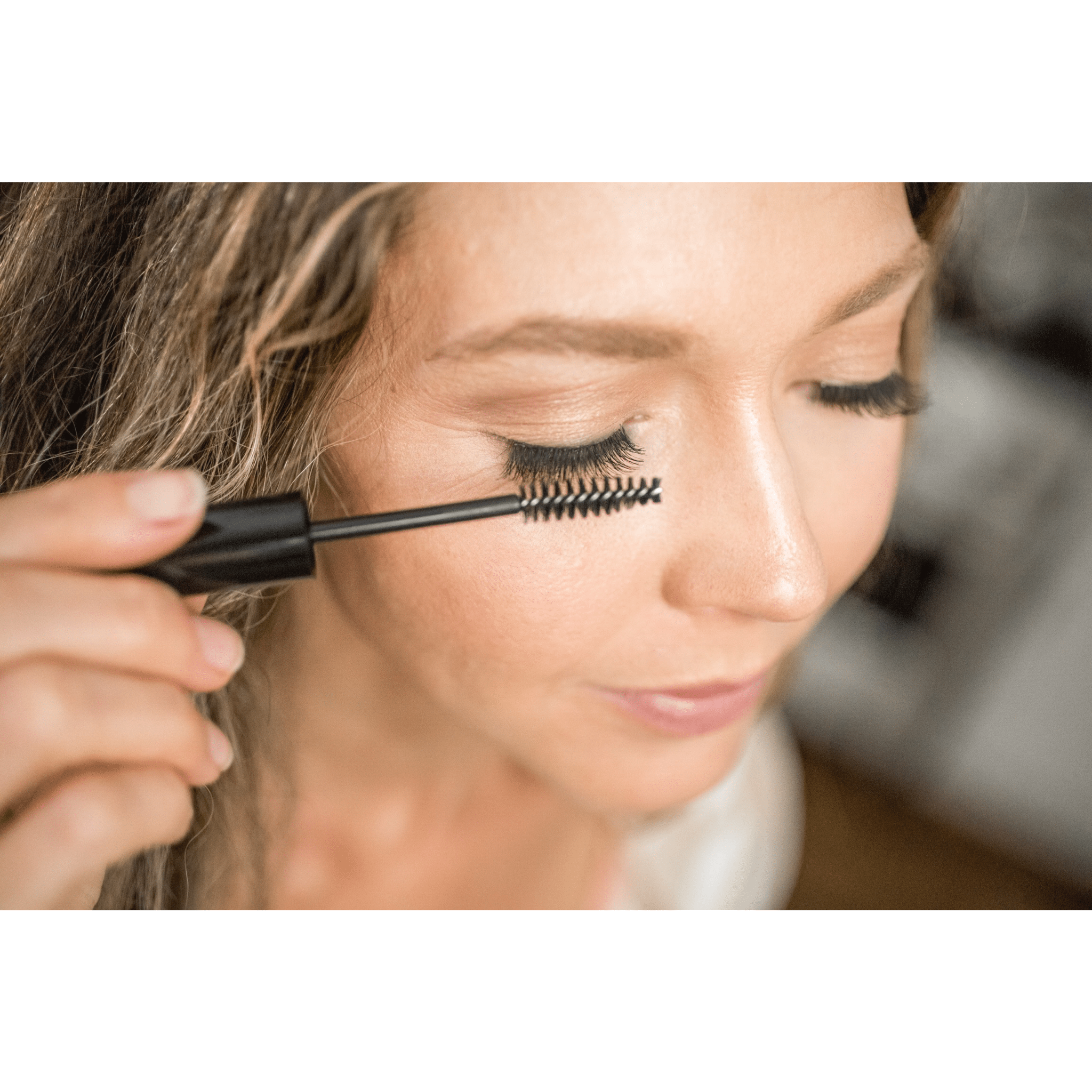Eyelash + Eyebrow Growth Serum Eyelash Serum La Vie Bien Eyelash + Eyebrow Growth Serum