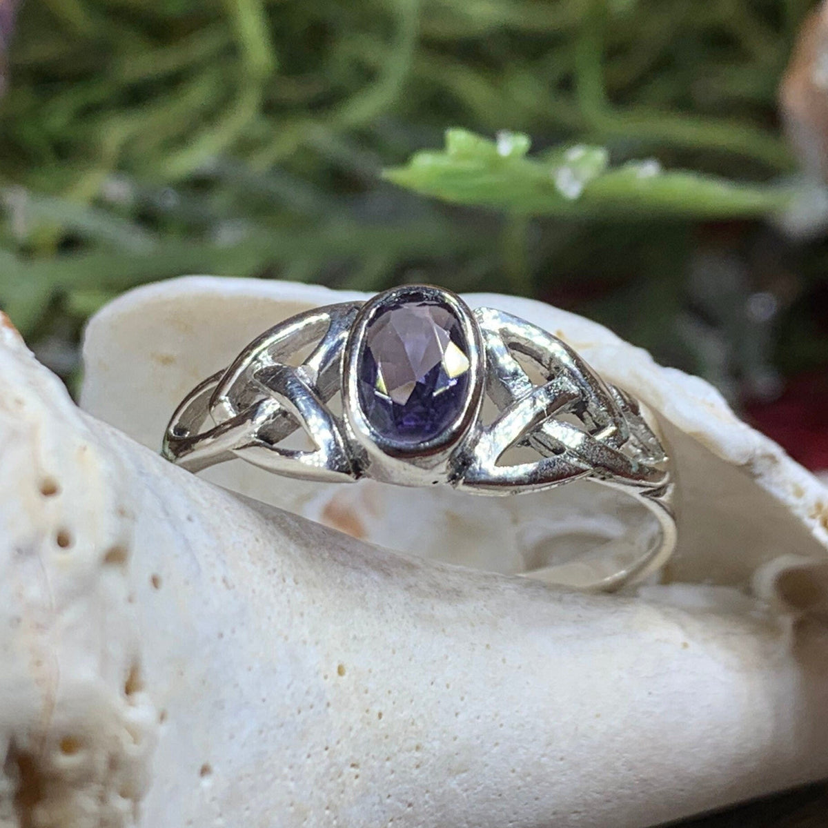 Faelyn Celtic Trinity Knot Ring Ring La Vie Bien Faelyn Celtic Trinity Knot Ring