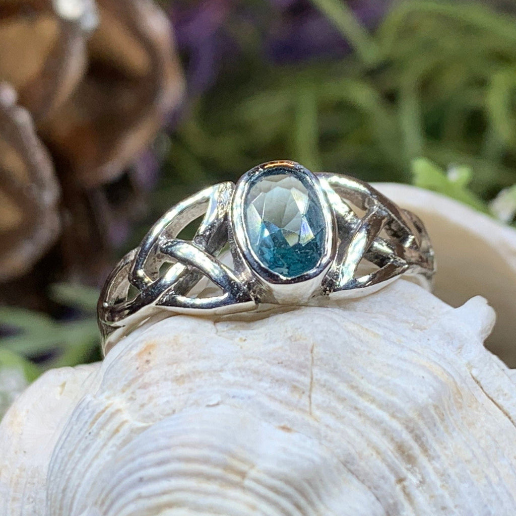 Faelyn Celtic Trinity Knot Ring Ring La Vie Bien Faelyn Celtic Trinity Knot Ring