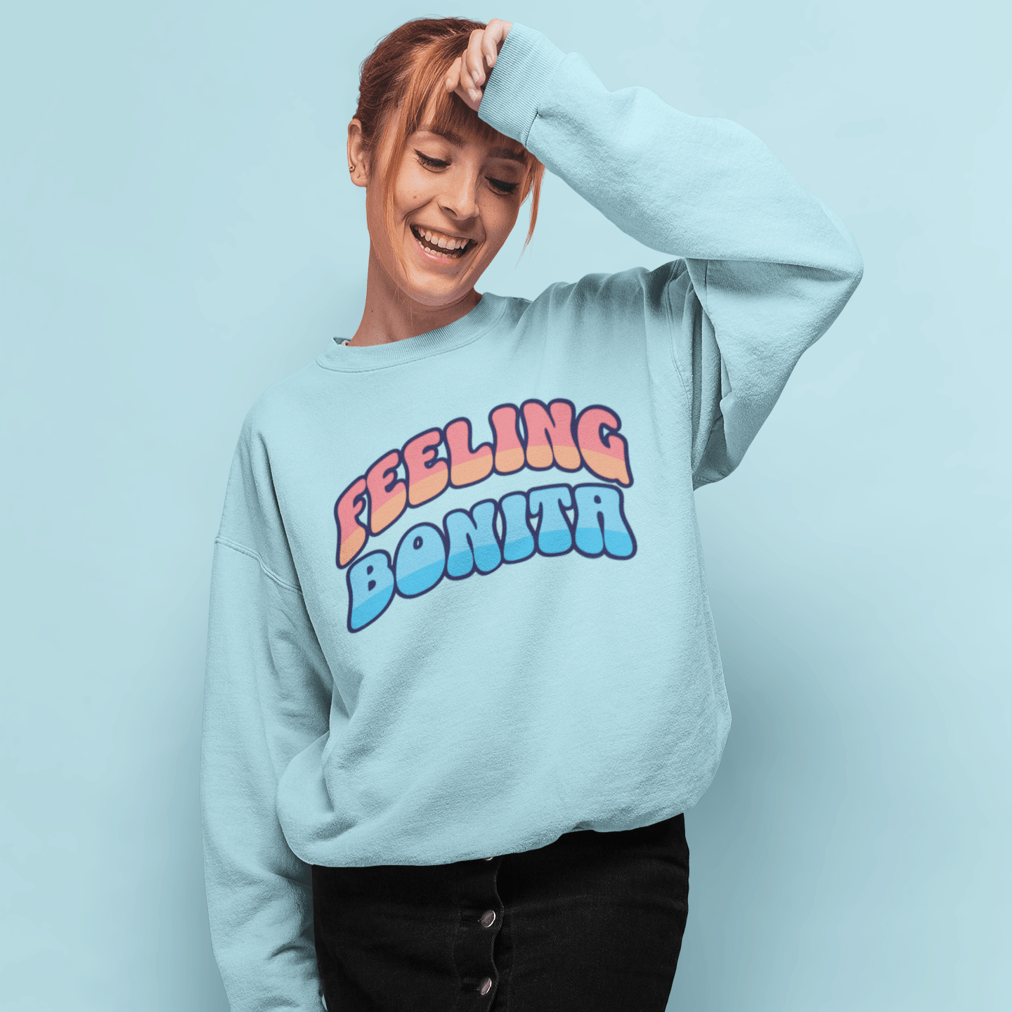 Feeling Bonita Viral Latina Fleece Lined Crewneck | Cute Pretty Comfy Funny Latino | 3 Colors Sweatshirt La Vie Bien Feeling Bonita Viral Latina Fleece Lined Crewneck | Cute Pretty Comfy Funny Latino | 3 Colors