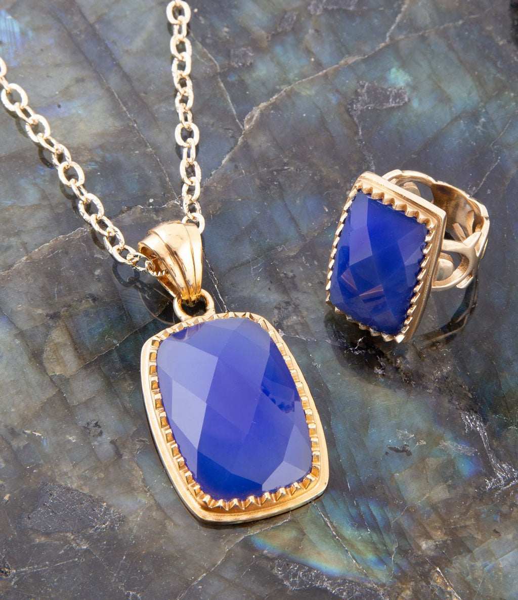 Filigreed Blue Agate Golden Pendant Necklaces