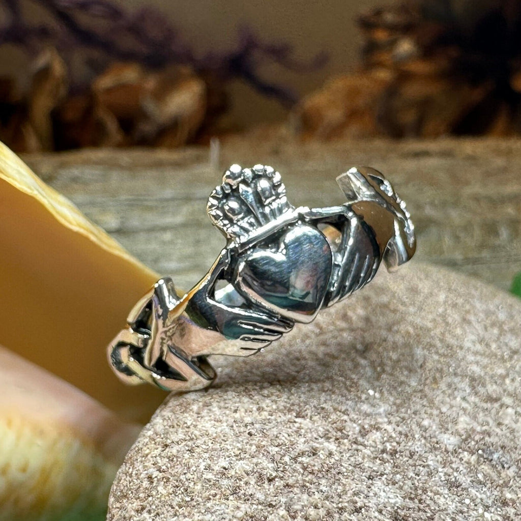 Finnea Irish Claddagh Ring in Sterling Silver Ring La Vie Bien Finnea Irish Claddagh Ring in Sterling Silver