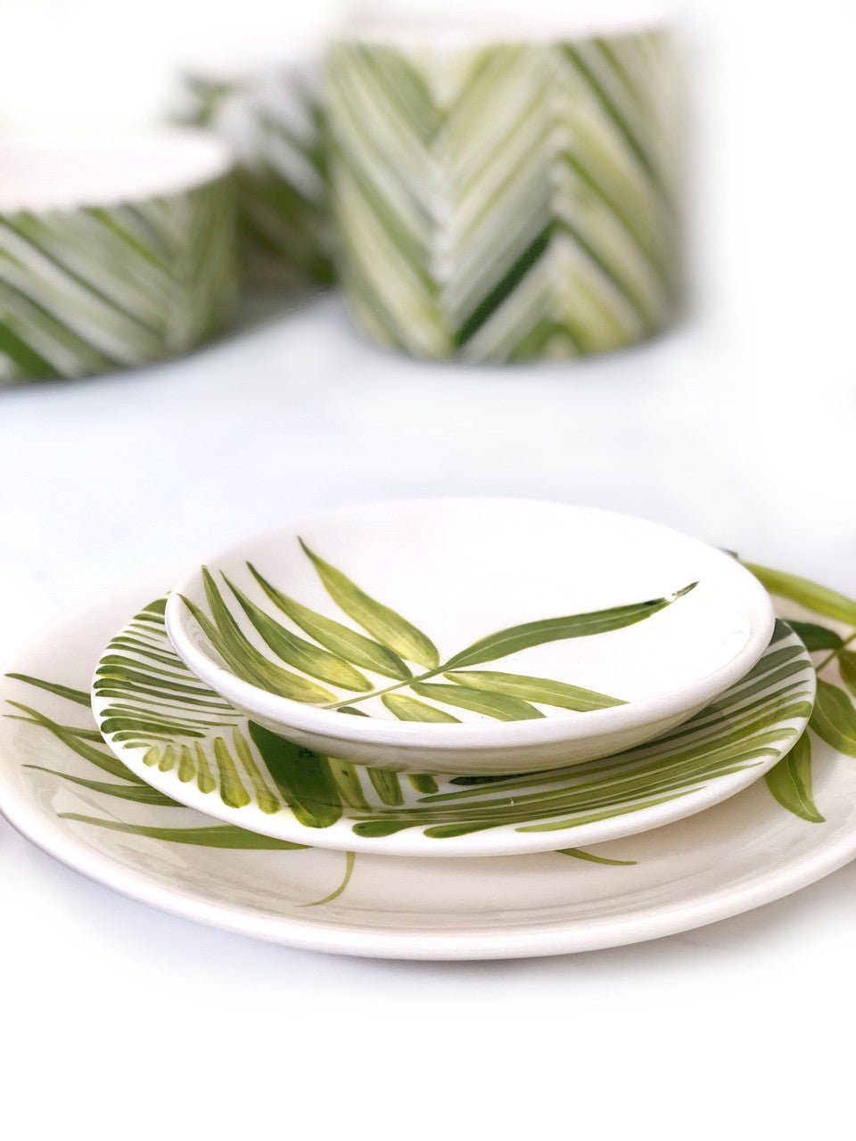 Floating Leaves Dinner Plate - Green La Vie Bien Floating Leaves Dinner Plate - Green