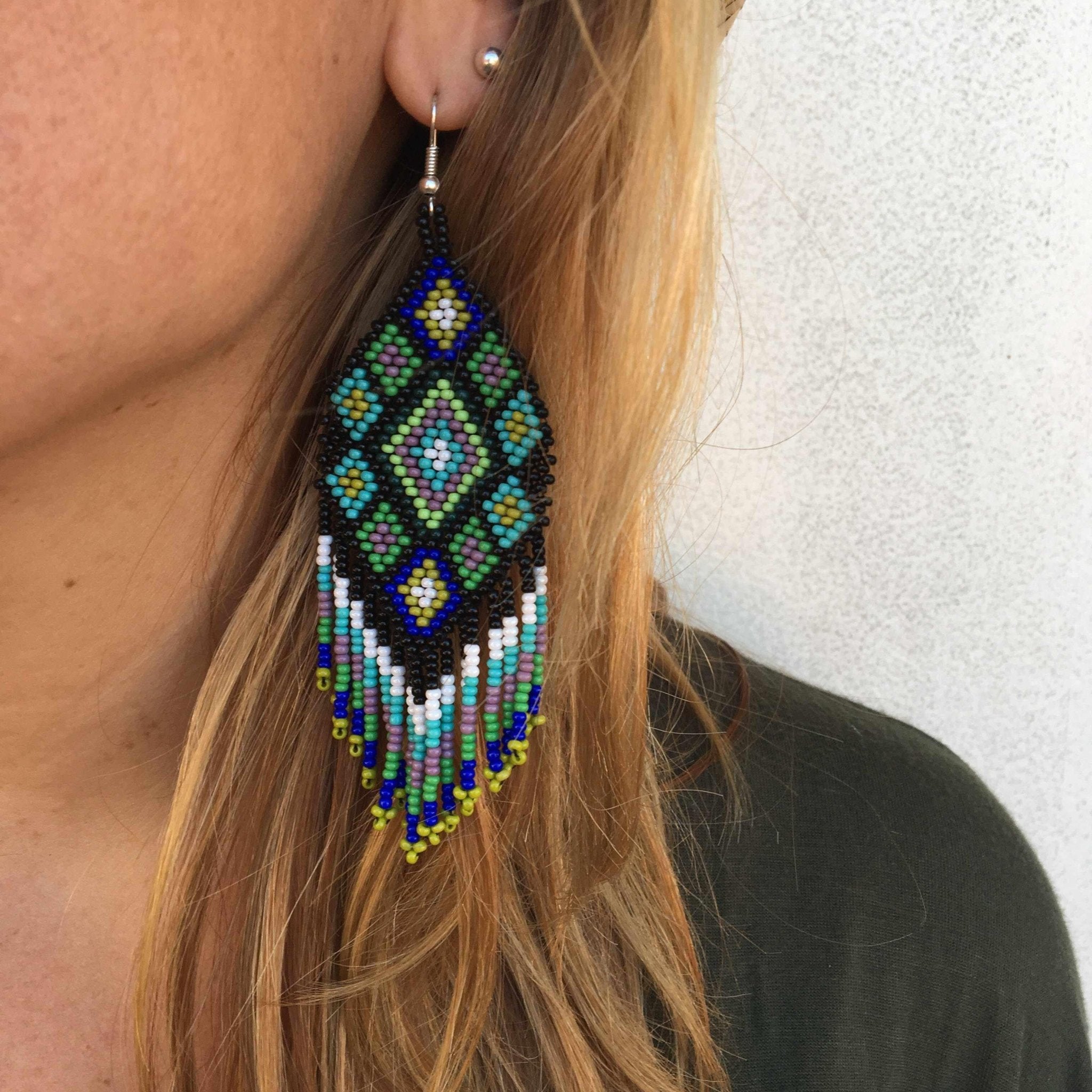 Flor Geometric Seed Bead Boho Fringe Earrings - Guatemala Jewelry La Vie Bien Flor Geometric Seed Bead Boho Fringe Earrings - Guatemala