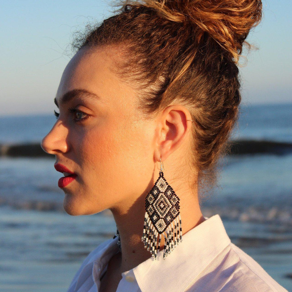 Flor Geometric Seed Bead Boho Fringe Earrings - Guatemala Jewelry La Vie Bien Flor Geometric Seed Bead Boho Fringe Earrings - Guatemala