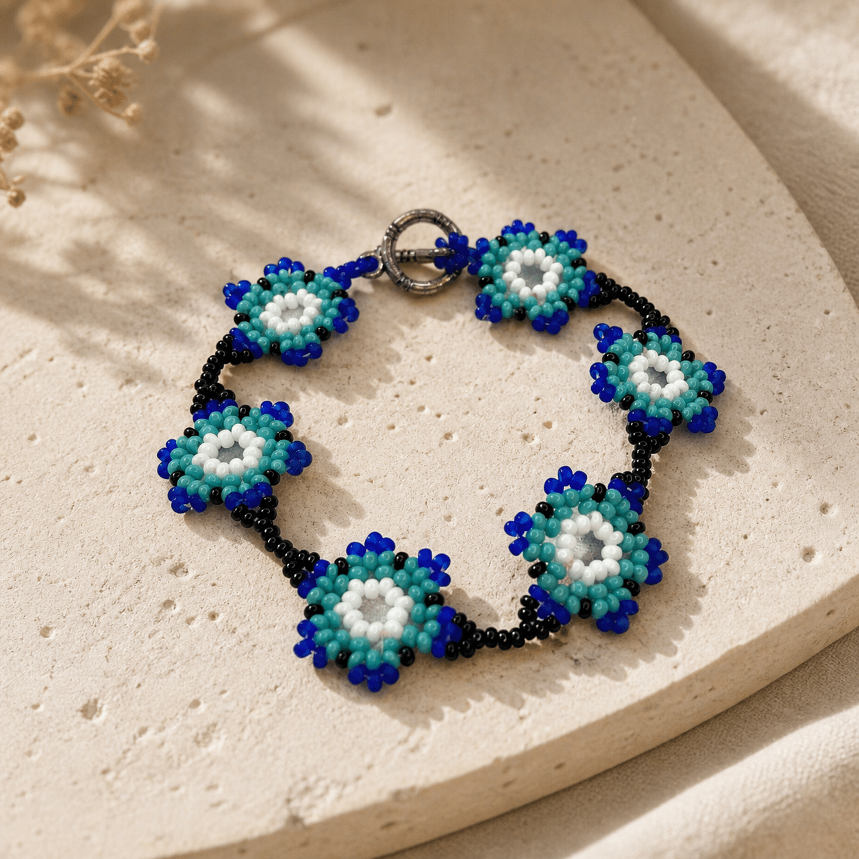 Flower Beaded Bracelet with Clasp - Guatemala Jewelry La Vie Bien Flower Beaded Bracelet with Clasp - Guatemala