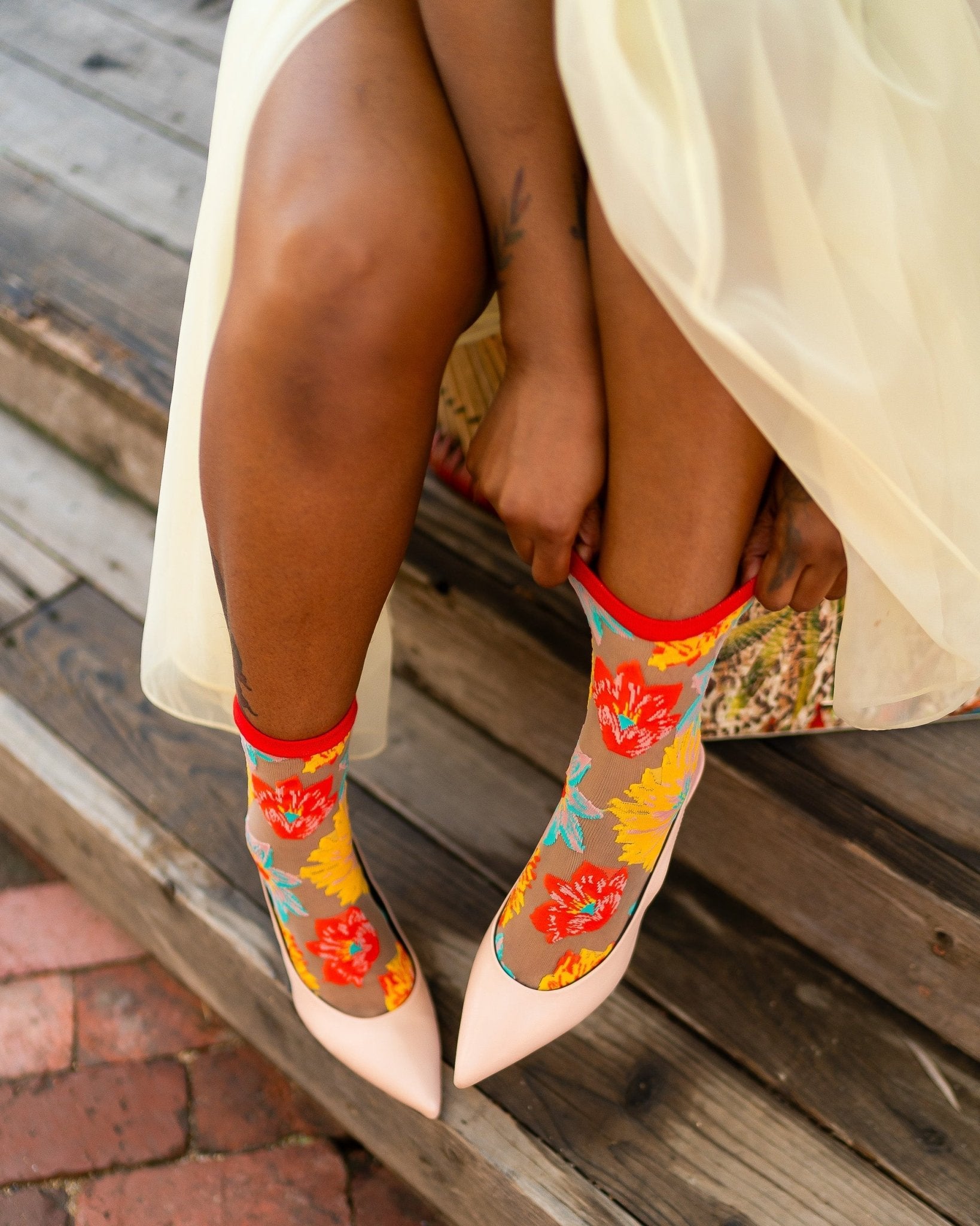 Flower Power Sheer Crew Sock