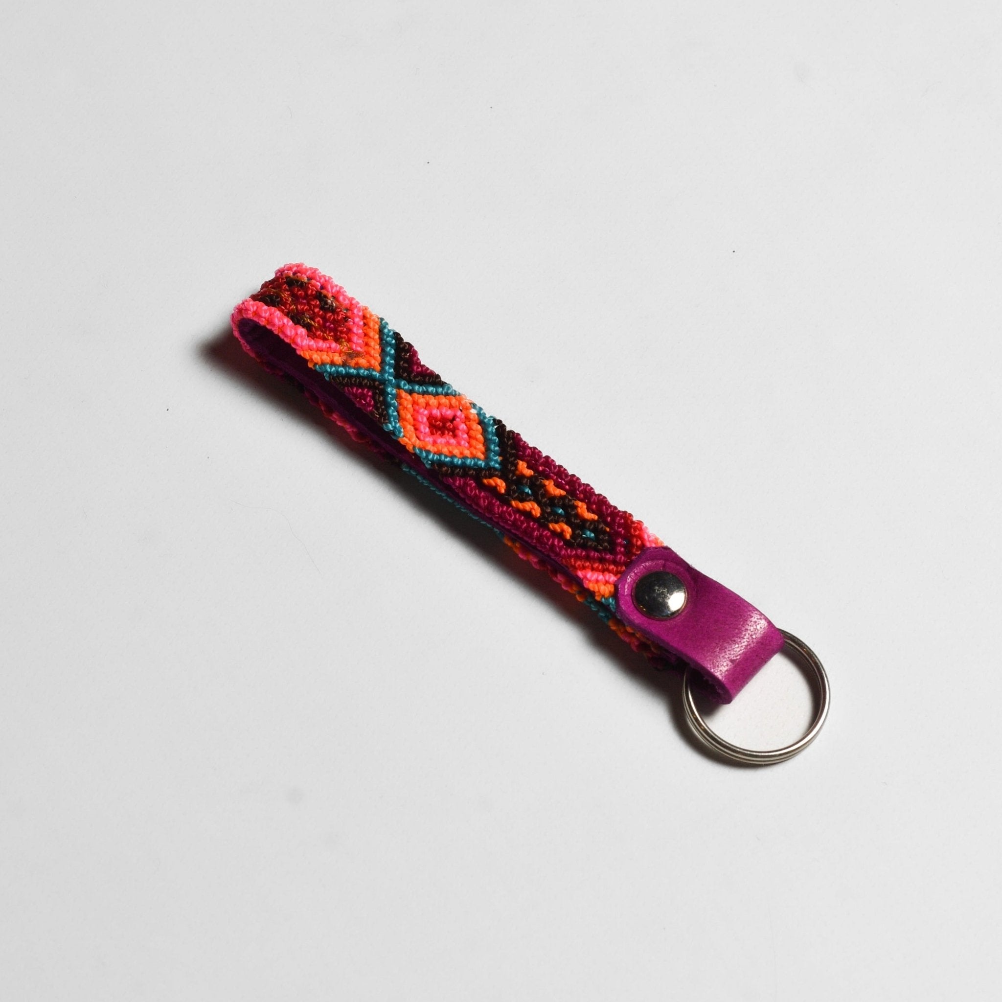 Friendship Macrame Woven Leather Loop Key Chain - Mexico Keychains La Vie Bien Friendship Macrame Woven Leather Loop Key Chain - Mexico