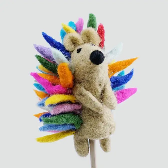 Frog with crown handmade felt Finger Puppet - Sensory Play for kids - Magic Meadow collection La Vie Bien Frog with crown handmade felt Finger Puppet - Sensory Play for kids - Magic Meadow collection