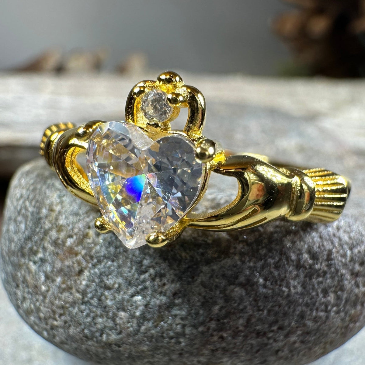 Galway Girl Irish Claddagh Ring Ring La Vie Bien Galway Girl Irish Claddagh Ring