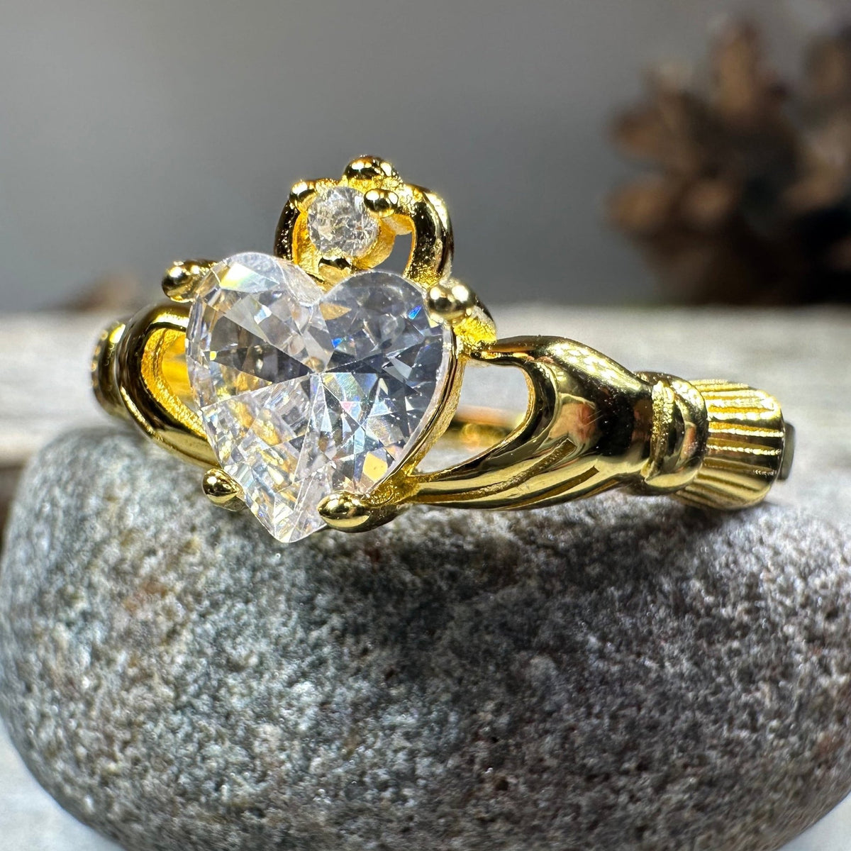 Galway Girl Irish Claddagh Ring Ring La Vie Bien Galway Girl Irish Claddagh Ring