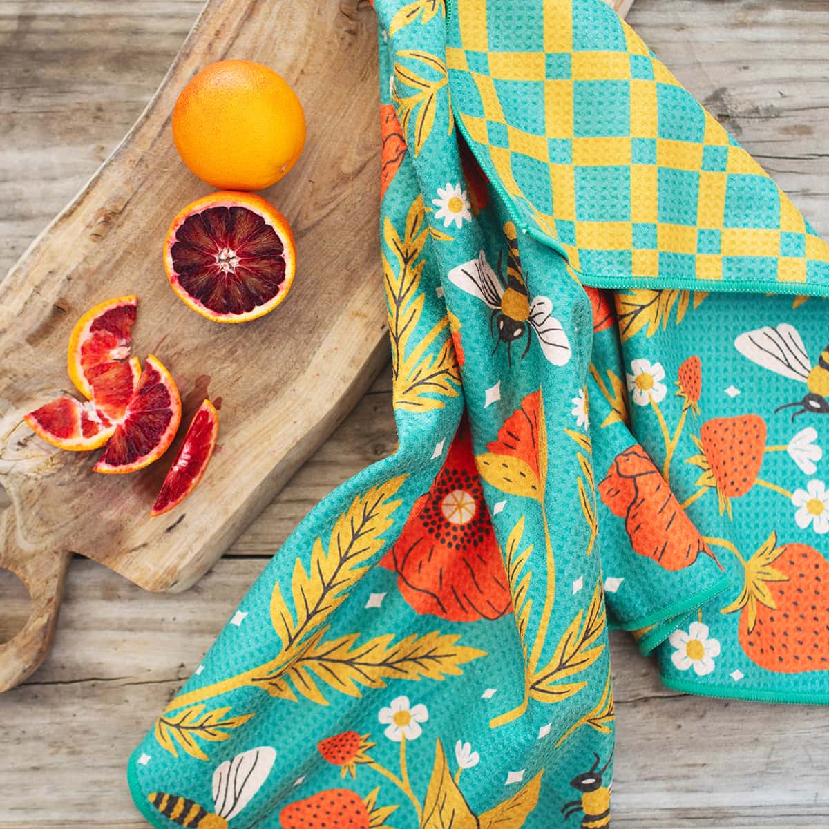 Garden Buzz Kitchen & Tea Towel Kitchen Towels La Vie Bien Garden Buzz Kitchen & Tea Towel