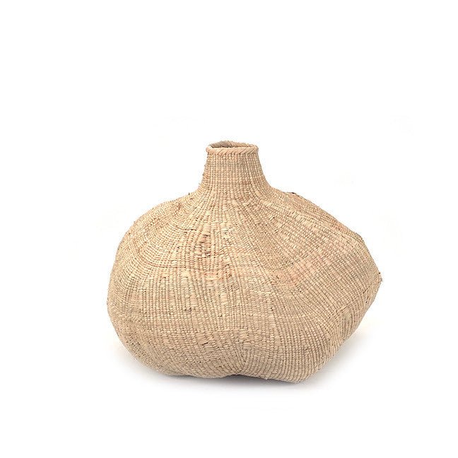 Garlic Tonga Sculptural Basket - Large La Vie Bien Garlic Tonga Sculptural Basket - Large