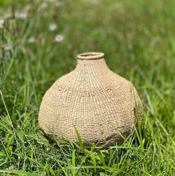 Garlic Tonga Sculptural Basket - Large La Vie Bien Garlic Tonga Sculptural Basket - Large