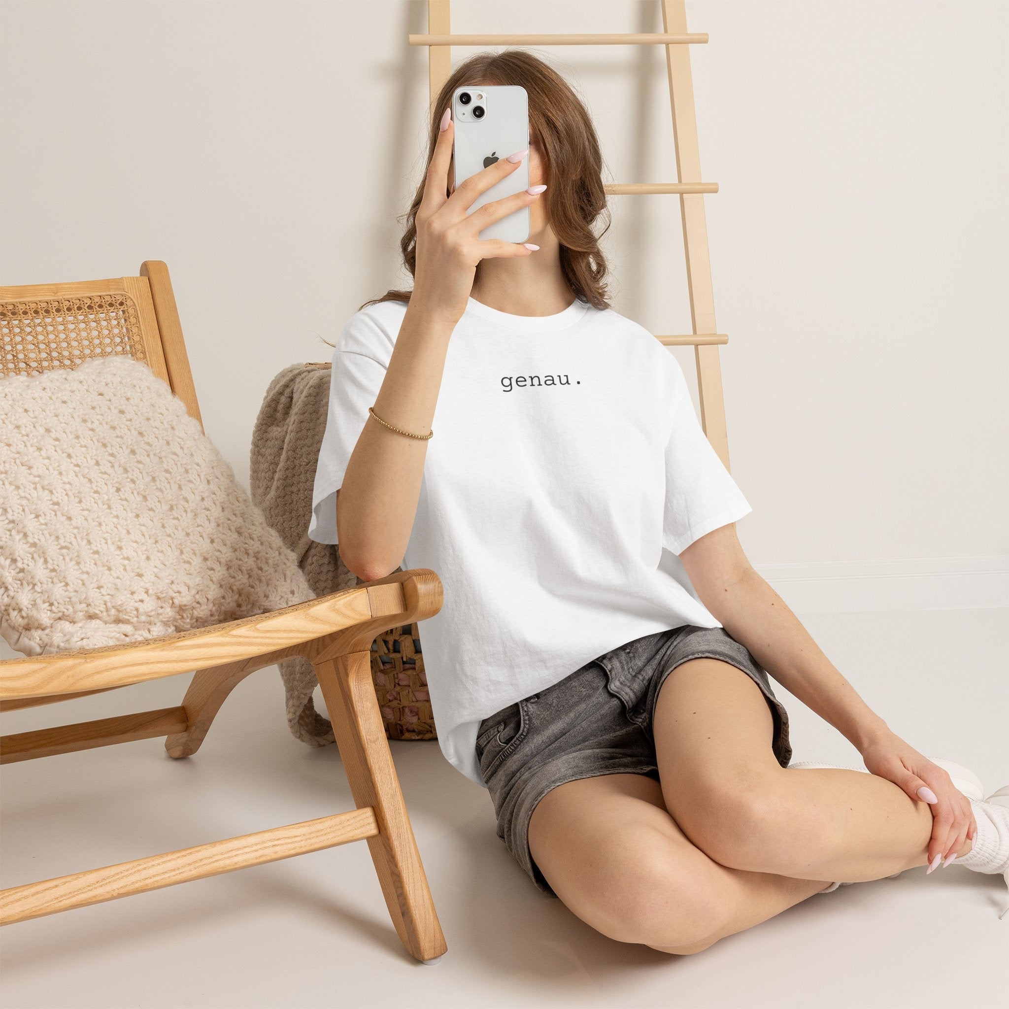 Genau German Minimalist typewriter cotton Tee T-Shirt La Vie Bien Genau German Minimalist typewriter cotton Tee