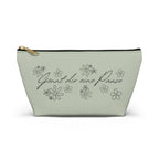 German mental health Accessory Pouch Gönnt dir eine Pause Floral Makeup Bag Bags La Vie Bien German mental health Accessory Pouch Gönnt dir eine Pause Floral Makeup Bag