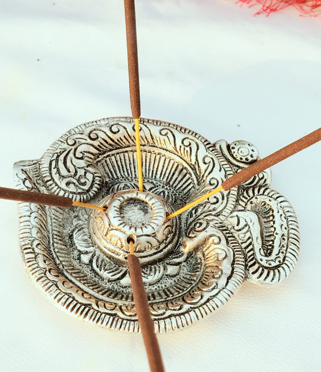 German Silver Om Engraved Agarbatti/ Dhupbatti Stand La Vie Bien German Silver Om Engraved Agarbatti/ Dhupbatti Stand