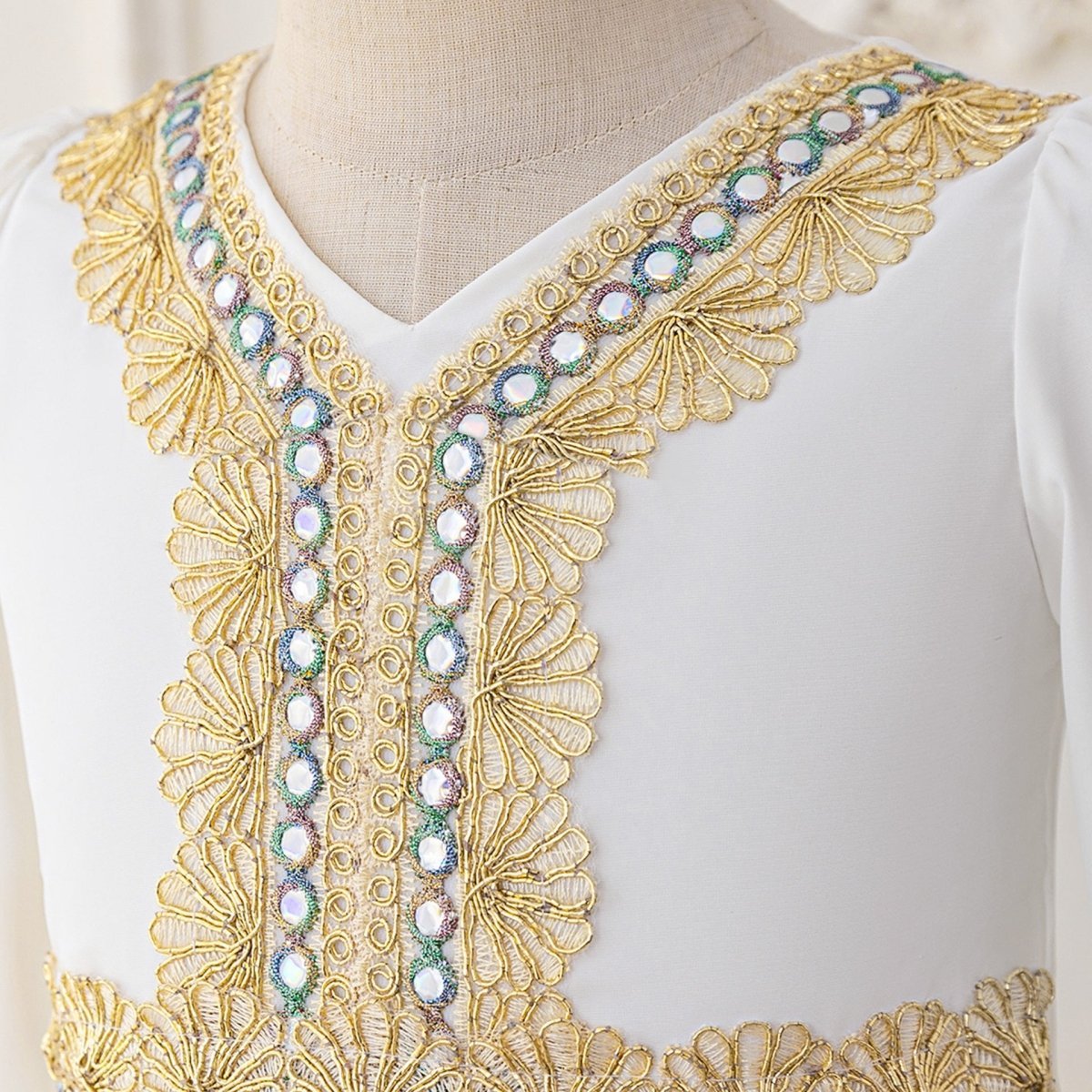 Girls Embroidered Kaftan Dress with Jeweled Belt(MKG021) La Vie Bien Girls Embroidered Kaftan Dress with Jeweled Belt(MKG021)