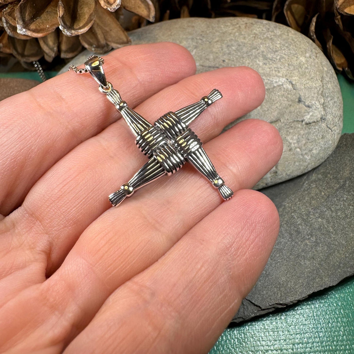 Glan Large Saint Brigid's Cross Pendant La Vie Bien Glan Large Saint Brigid's Cross