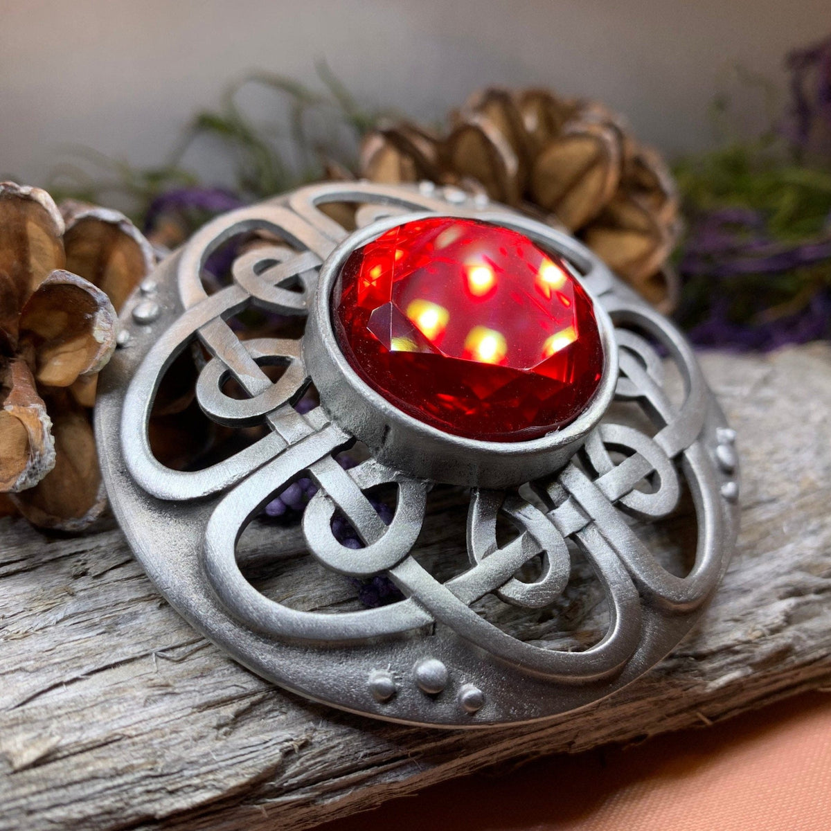 Glenashdale Celtic Knot Brooch Brooch La Vie Bien Glenashdale Celtic Knot Brooch