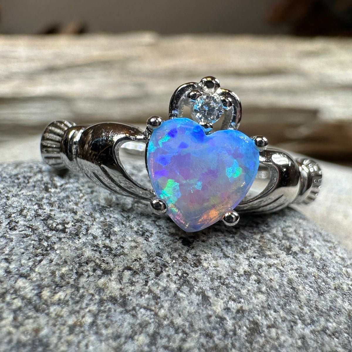 Glynnis Claddagh Ring Ring La Vie Bien Glynnis Claddagh Ring