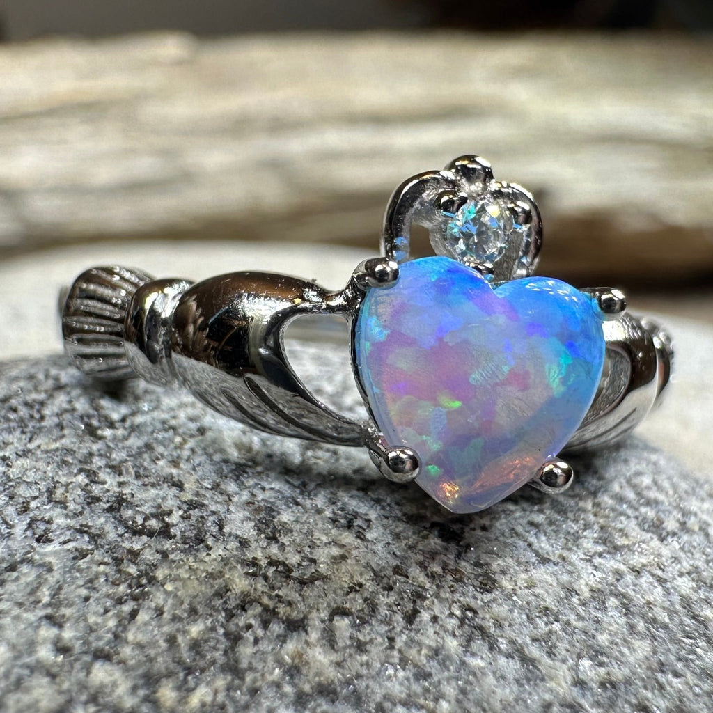 Glynnis Claddagh Ring Ring La Vie Bien Glynnis Claddagh Ring