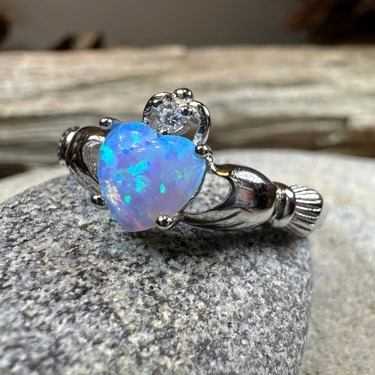 Glynnis Claddagh Ring Ring La Vie Bien Glynnis Claddagh Ring