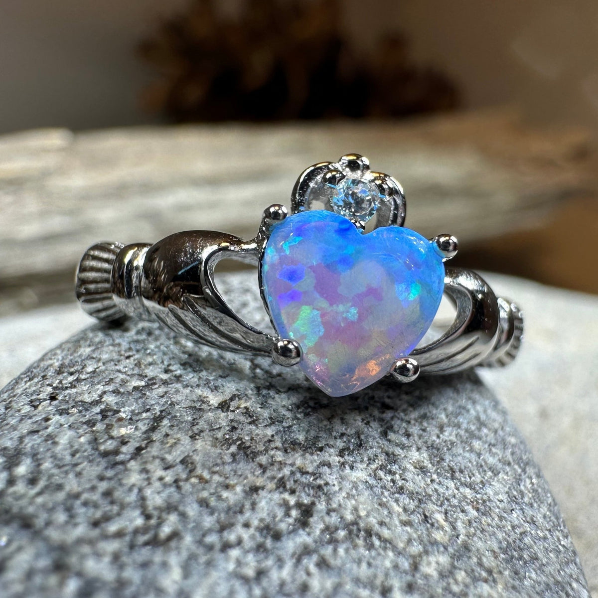 Glynnis Claddagh Ring Ring La Vie Bien Glynnis Claddagh Ring