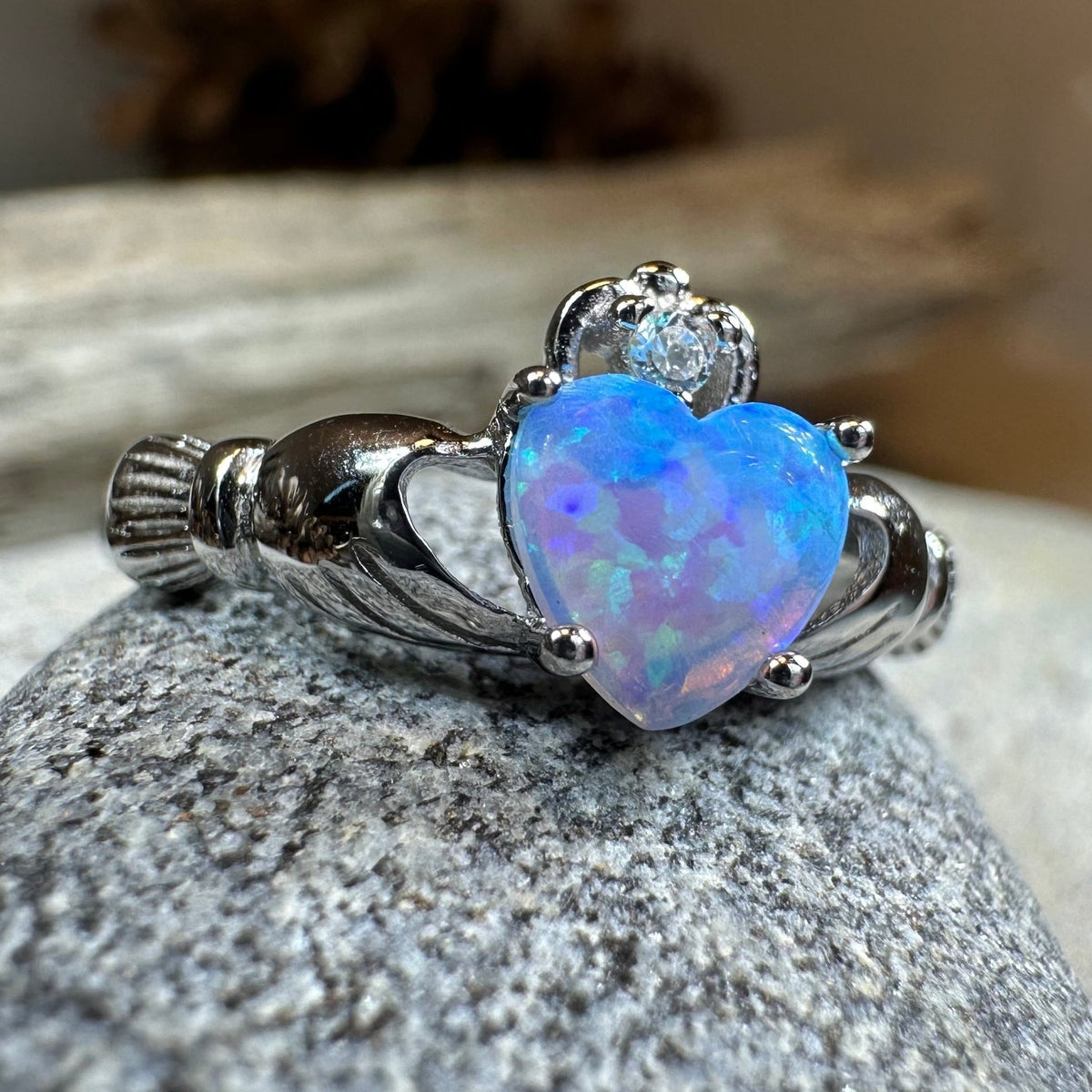 Glynnis Claddagh Ring Ring La Vie Bien Glynnis Claddagh Ring