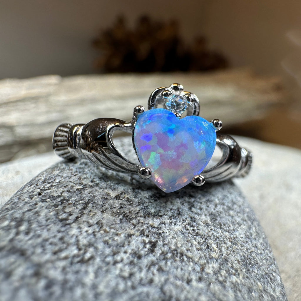 Glynnis Claddagh Ring Ring La Vie Bien Glynnis Claddagh Ring