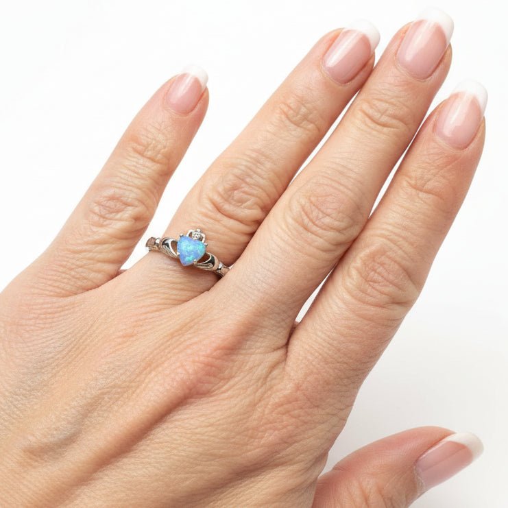 Glynnis Claddagh Ring Ring La Vie Bien Glynnis Claddagh Ring