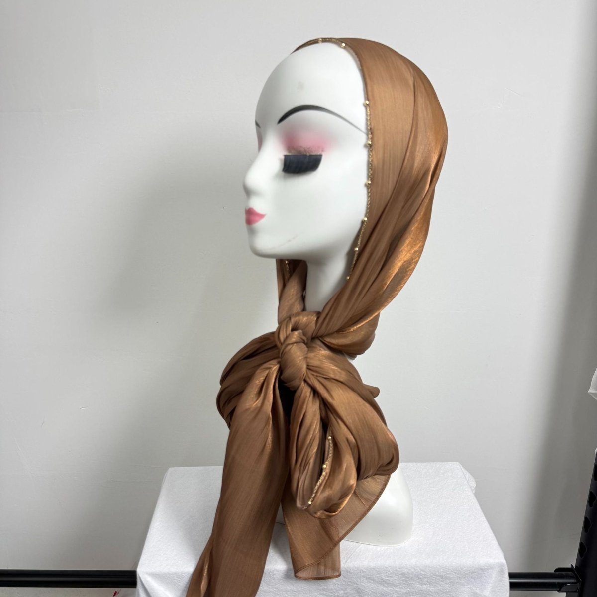 Gold Chain Beaded Edge Crinkle Satin Hijab(MH238) La Vie Bien Gold Chain Beaded Edge Crinkle Satin Hijab(MH238)