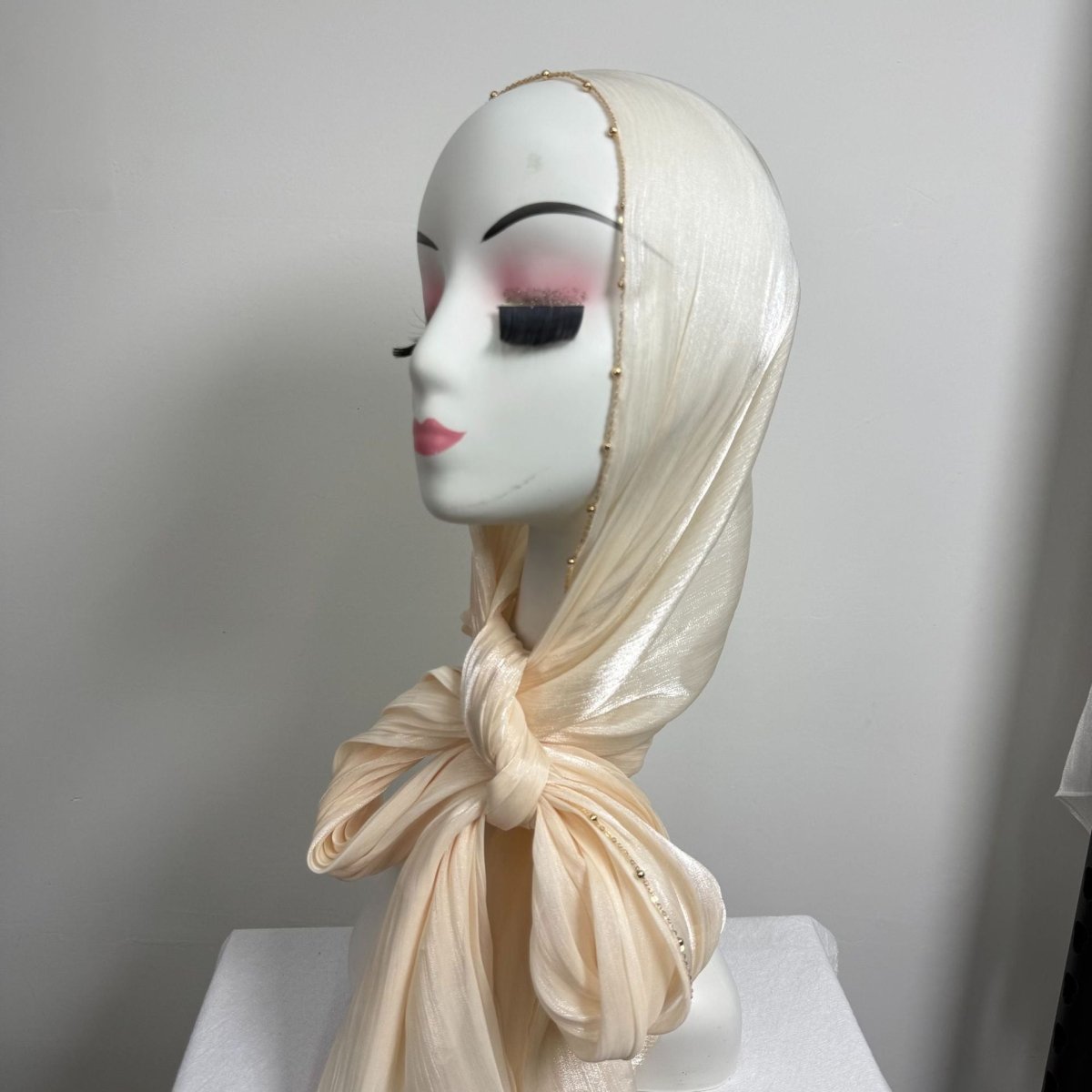 Gold Chain Beaded Edge Crinkle Satin Hijab(MH238) La Vie Bien Gold Chain Beaded Edge Crinkle Satin Hijab(MH238)