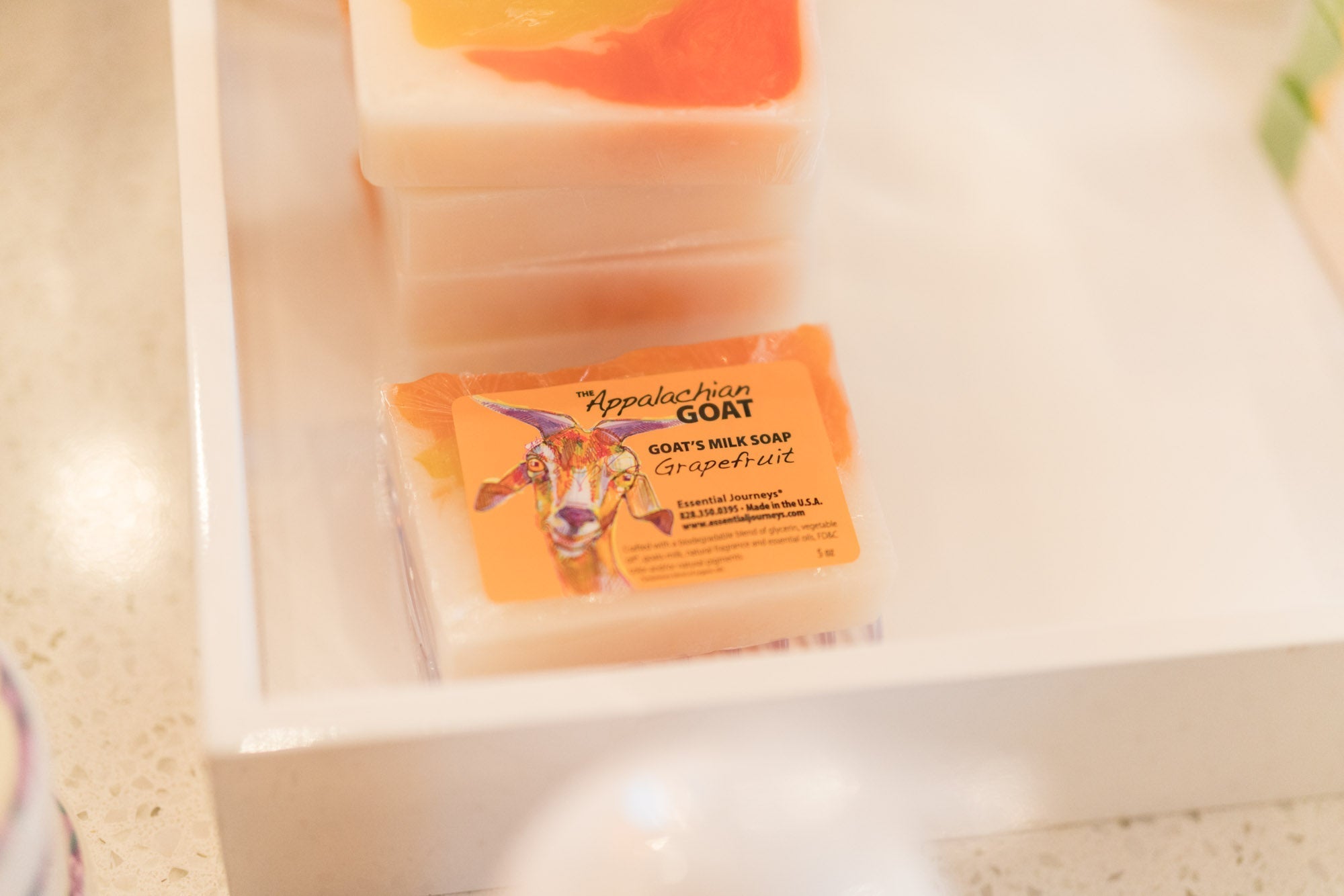 GRAPEFRUIT GOATS MILK SOAP SLICE 5 oz. GOAT'S MILK SOAP La Vie Bien GRAPEFRUIT GOATS MILK SOAP SLICE 5 oz.