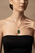 Green Czech crystal necklace Necklace La Vie Bien Green Czech crystal necklace