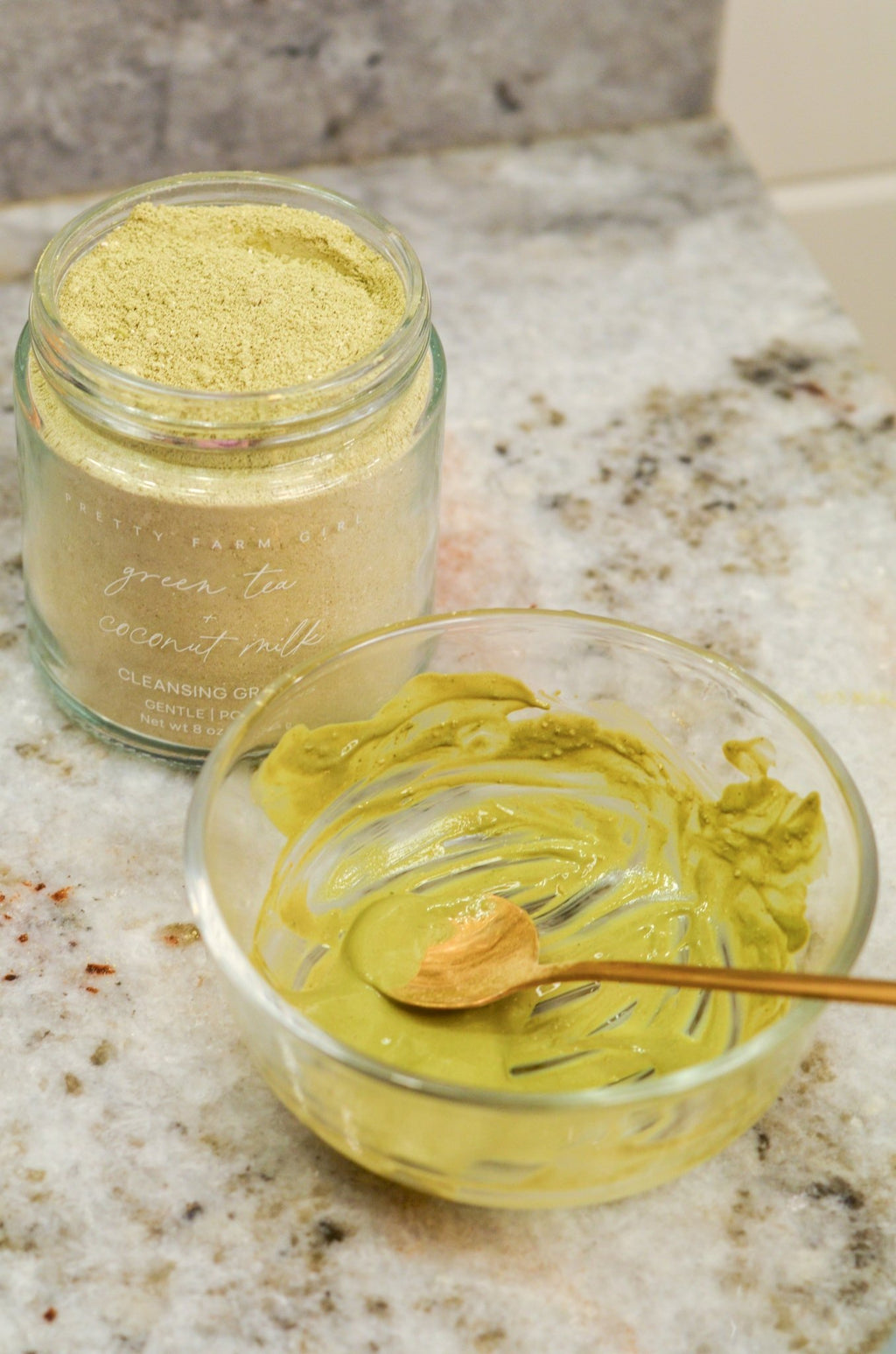 Green Tea + Coconut Milk Facial Cleansing Grains Cleansing Grains La Vie Bien Green Tea + Coconut Milk Facial Cleansing Grains