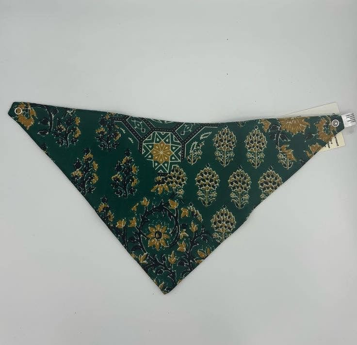 Green Zigzag Reversible Baby Bib Baby Bib La Vie Bien Green Zigzag Reversible Baby Bib