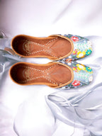 Grey Ethnic Punjabi Leather Jutti with Thread Work | Women's Indian Traditional Shoe Mojari | Indian Ballet Flats Jutti La Vie Bien Grey Ethnic Punjabi Leather Jutti with Thread Work | Women's Indian Traditional Shoe Mojari | Indian Ballet Flats