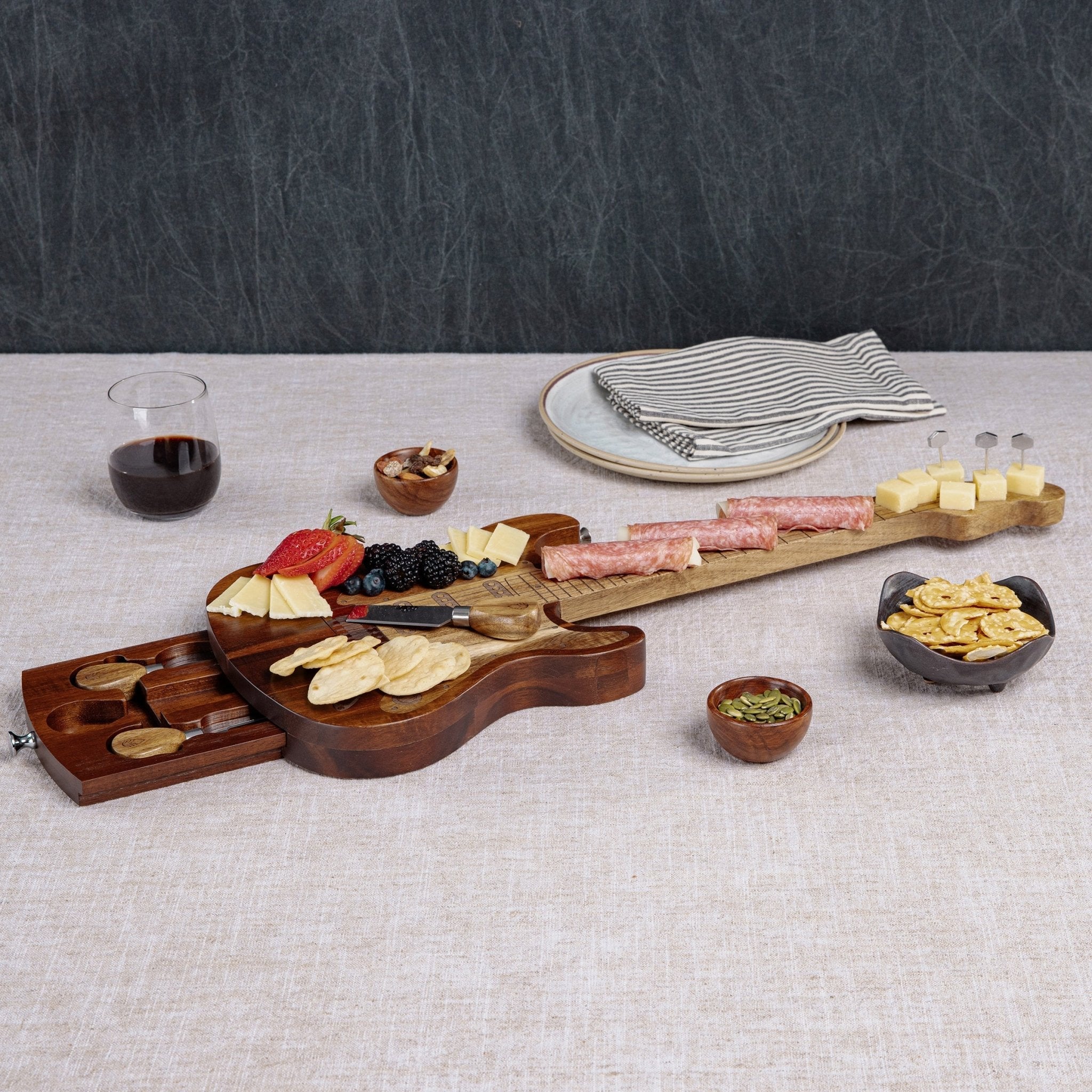 Guitar Legend Cheese Board & Tools Set Core La Vie Bien Guitar Legend Cheese Board & Tools Set