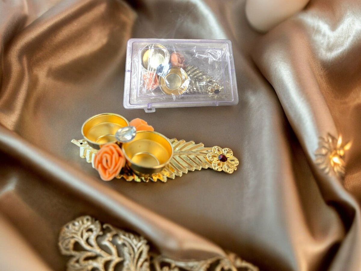 Haldi Kumkum Plate with Feather & Flower, Set of 5 Traditional Gifts La Vie Bien Haldi Kumkum Plate with Feather & Flower, Set of 5
