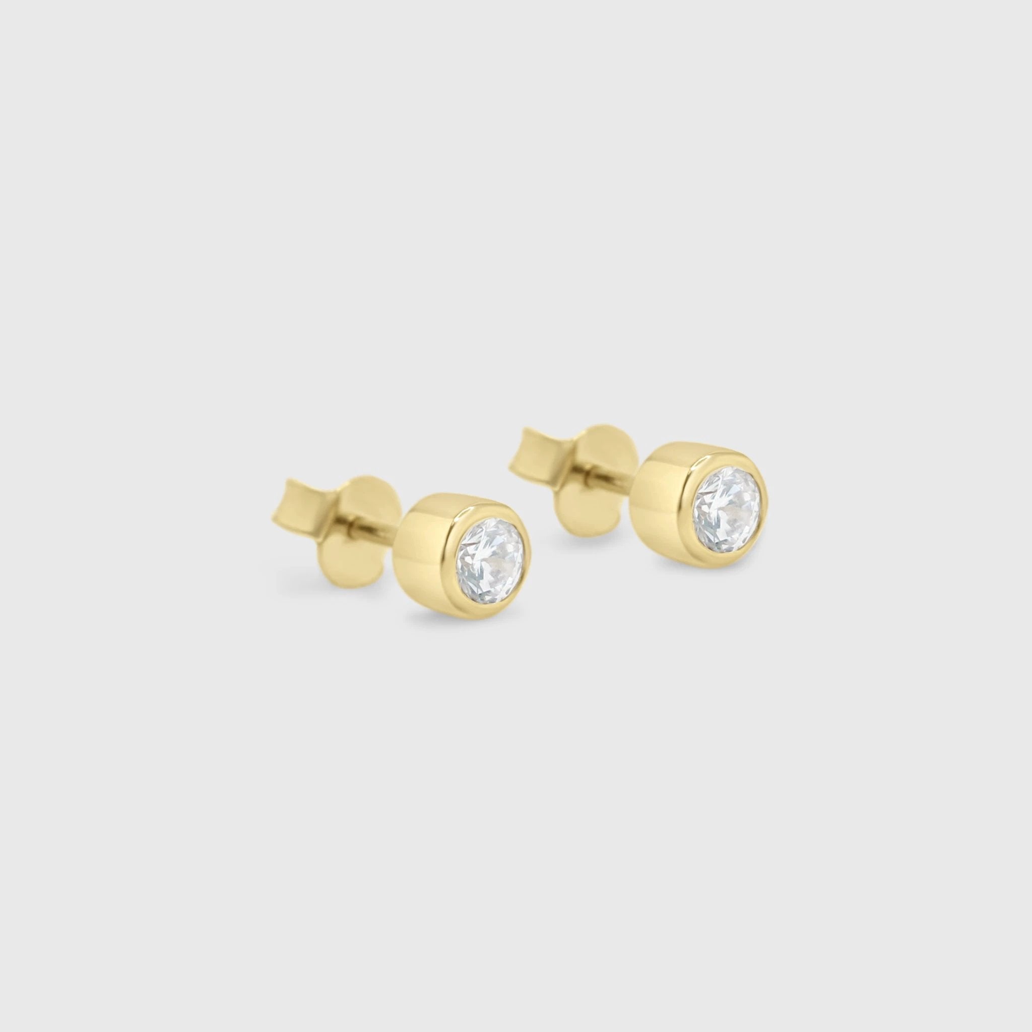 "Hallie" Earring Studs - Moissanite Collection