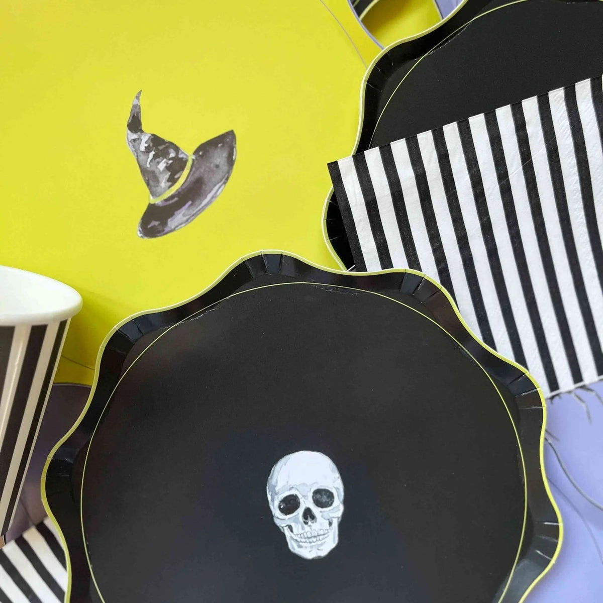 Halloween Solid Dessert Plates (12pcs) 8.5 Inch Plate La Vie Bien Halloween Solid Dessert Plates (12pcs)