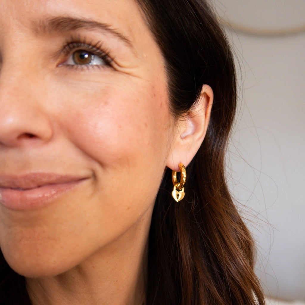 Hammered Chunky Rounded Huggie Hoop Earrings Chunky Rounded Huggie Hoops La Vie Bien Hammered Chunky Rounded Huggie Hoop Earrings