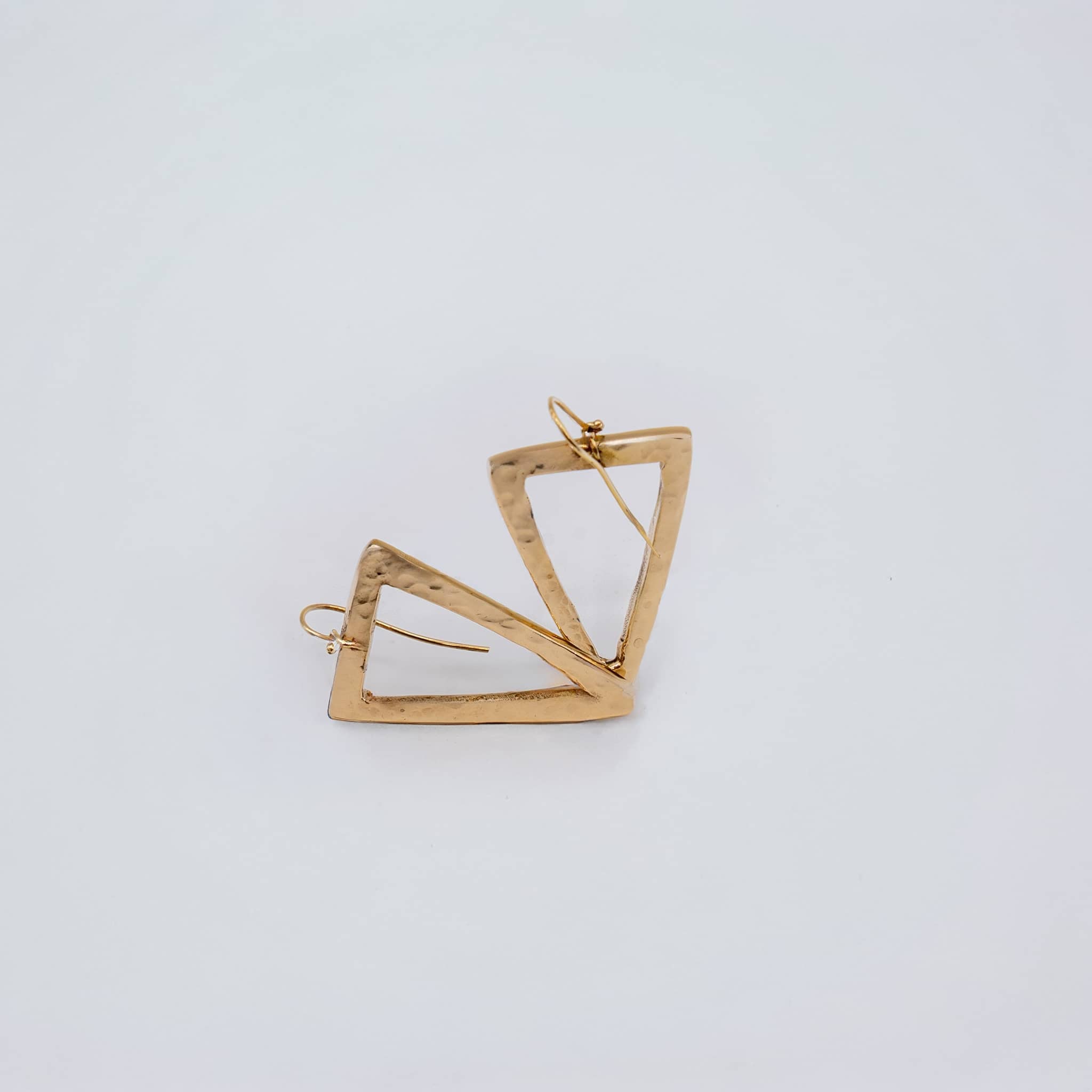 Hammered Triangle Drop Hoop Earrings - Lani Earrings La Vie Bien Hammered Triangle Drop Hoop Earrings - Lani